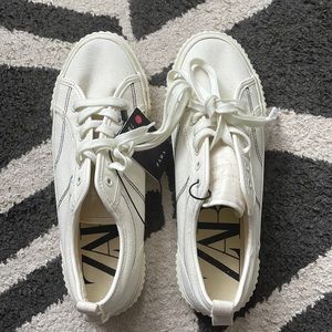 Zara Canvas Sneakers
